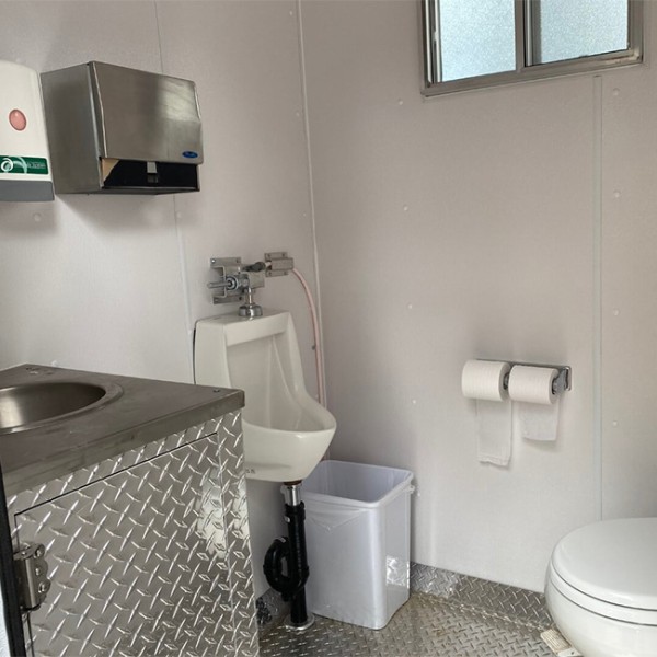 Mobile bathroom trailer